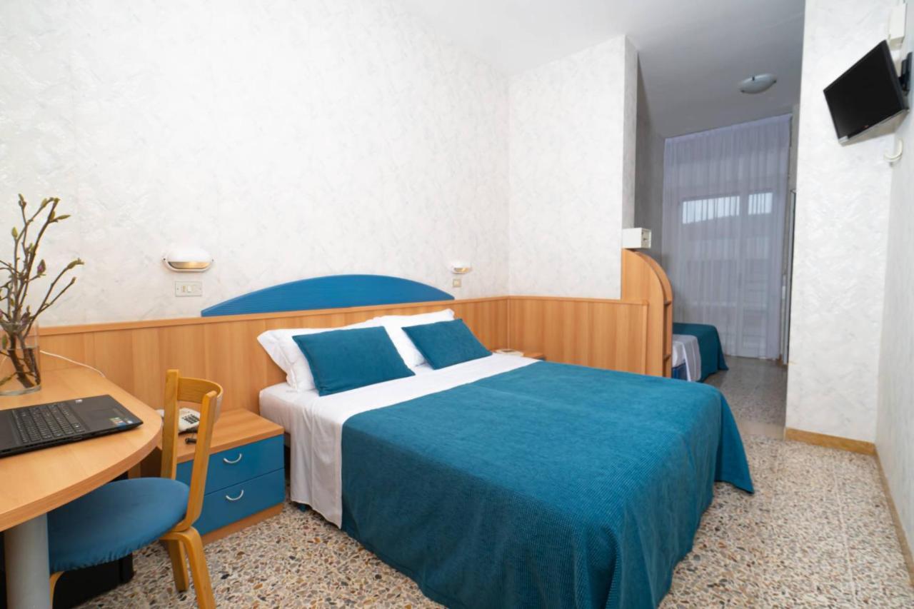 Hotel Sampaoli Bellaria-Igea Marina Bagian luar foto