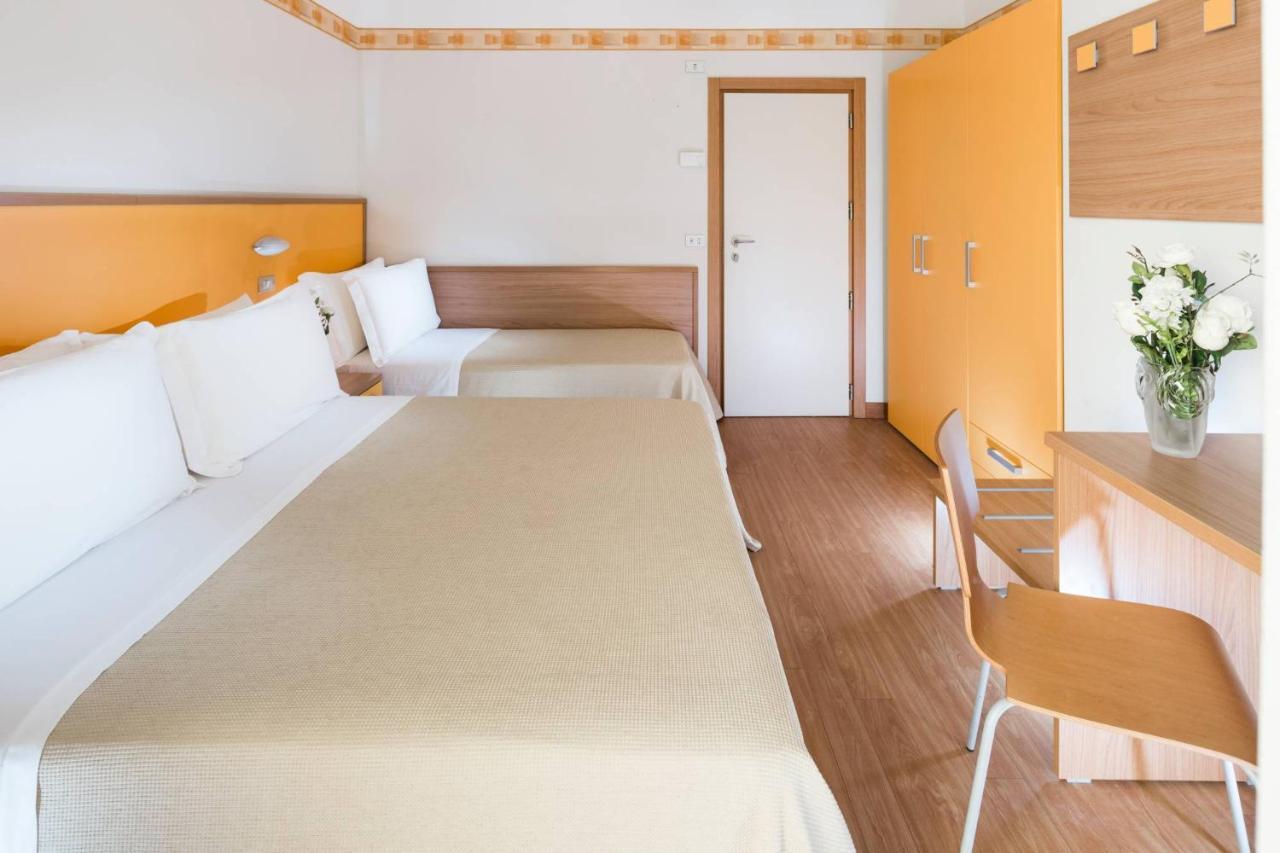 Hotel Sampaoli Bellaria-Igea Marina Bagian luar foto