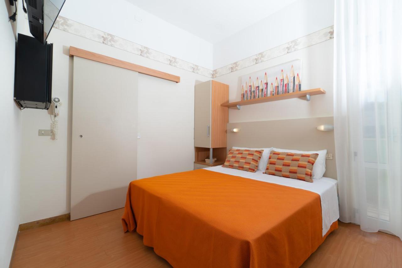 Hotel Sampaoli Bellaria-Igea Marina Bagian luar foto