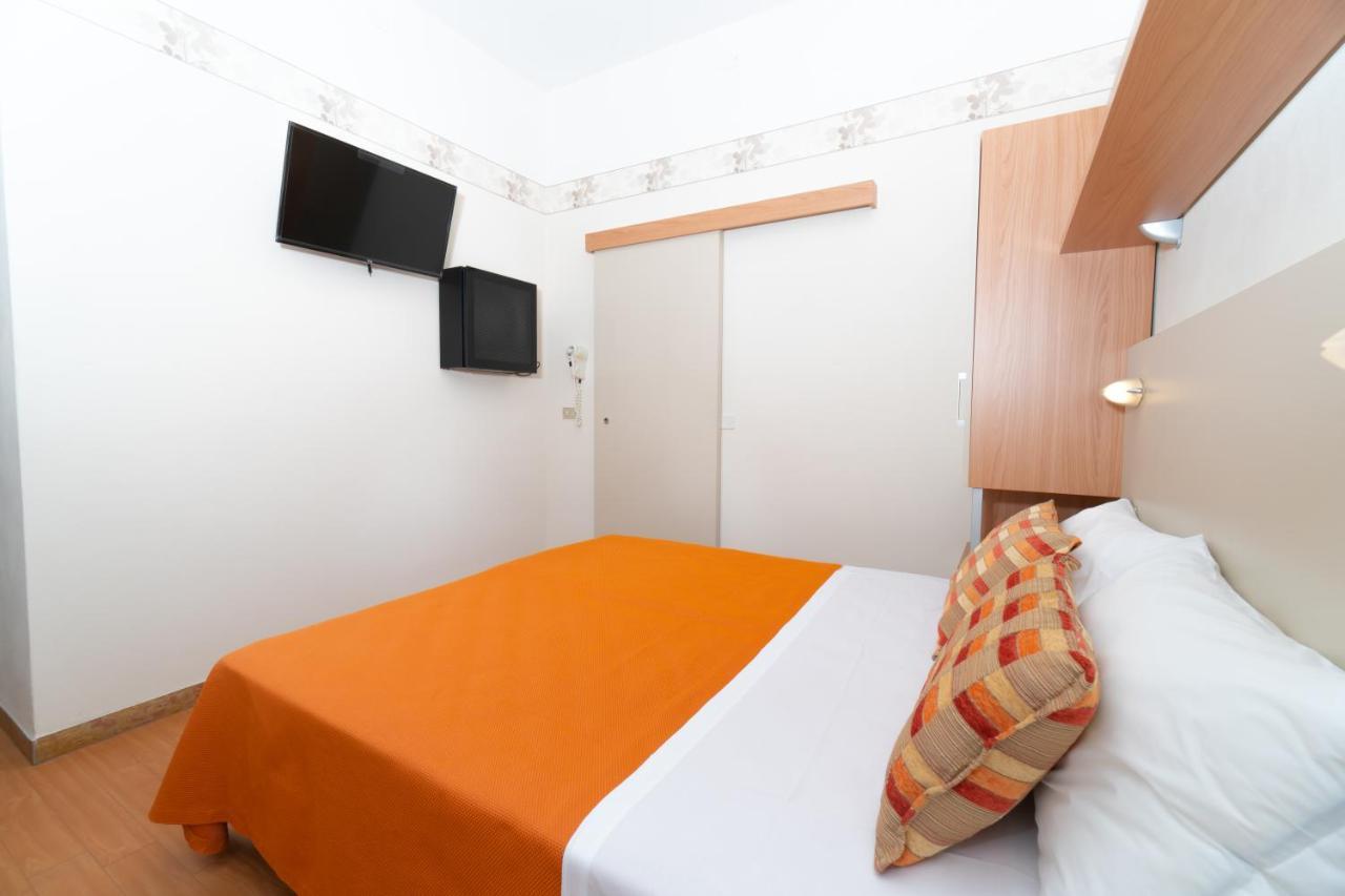 Hotel Sampaoli Bellaria-Igea Marina Bagian luar foto