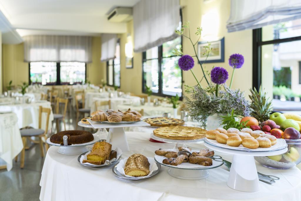 Hotel Sampaoli Bellaria-Igea Marina Bagian luar foto