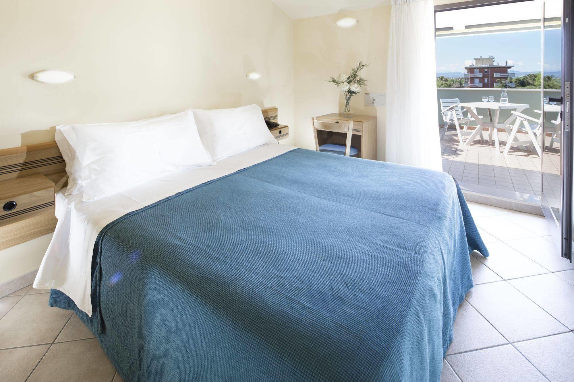 Hotel Sampaoli Bellaria-Igea Marina Bagian luar foto